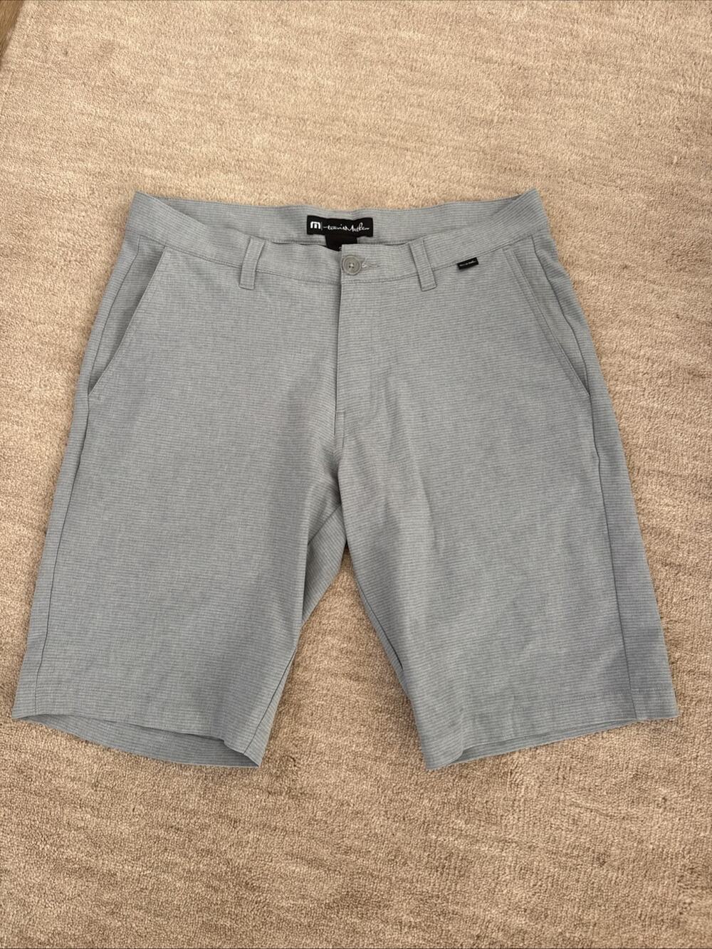 Travis Mathew Shorts Men 32 Gray Sand Harbor Stretch Performance Golf Chinos